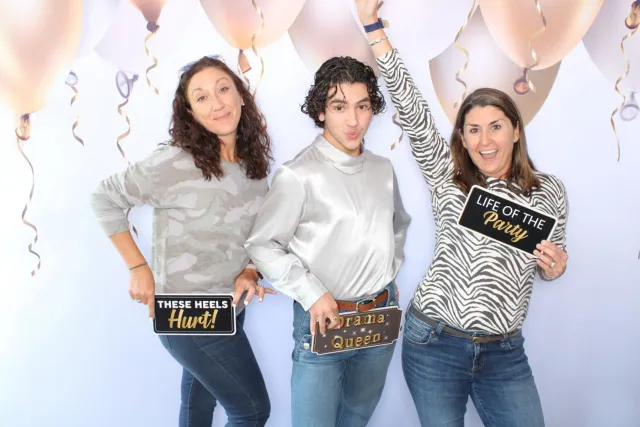 Balloons Gold photo booth backdrop